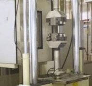 疲労試験機